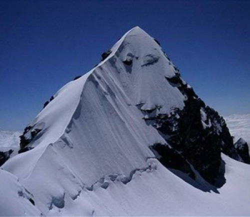 Pequeño Alpamayo - Condoriri Massif 3 Day Climb