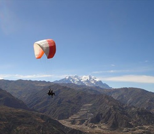 Tandem Paragliding in Huajchilla - La Paz