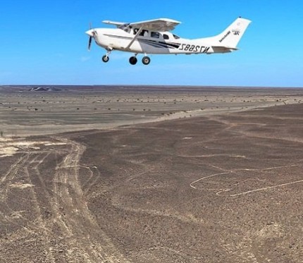 Ballestas Islands & Sand-Boarding + Nazca Lines Flight 2-Day Tour (from Lima)
