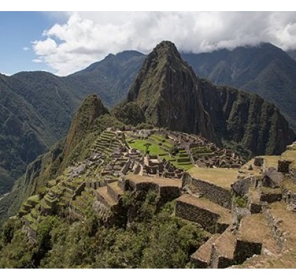 Machu Picchu 2-Day Tour by Bus